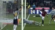 CALCIO: MILAN-JUVE; GOL FANTASMA MUNTARI, PROTESTE ROSSONERE