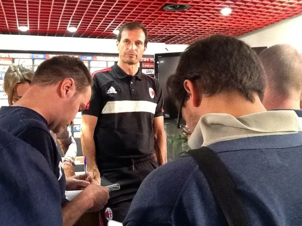 SM RELIVE – La conferenza stampa di Allegri pre Juve-Milan: “Il mio futuro? Ho un contratto fino al 2014. Balo mela marcia? Non commento…”