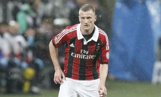 Ancora problemi alla spalla, niente tournée per Abate