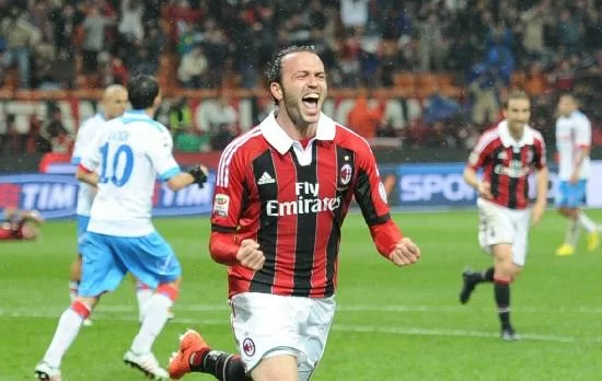 SM RELIVE/ #Hangout Pazzini: “Sto recuperando bene, con Montolivo c’è un rapporto speciale. Voglio tanti gol in Champions”