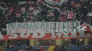 striscione allegri milan-catania (spaziomilan)