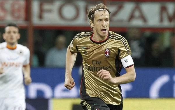 Ambrosini: “Il Milan non deve abbattersi, la sconfitta contro la Juve poteva anche starci”