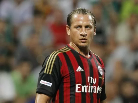 UFFICIALE/ Problema all’occhio per Mexes, niente Celtic: i dettagli