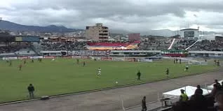 Vincono e vengono tenuti in ostaggio in aeroporto: ecco cos’è successo ad una squadra ecuadoriana