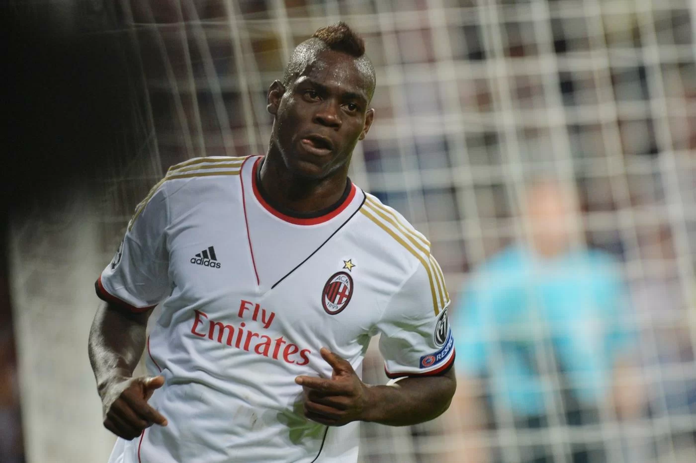 VIDEO/ Balotelli “scherza” con Poli in allenamento: ecco cosa combina…
