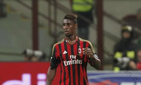 Insulti a Constant, chiuso l’account Twitter