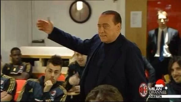 Silvio Berlusconi a Milanello: pranzo con squadra, Seedorf e Galliani. Nessuna dichiarazione