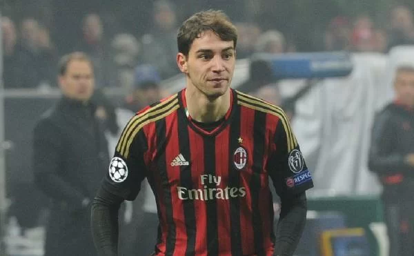 UFFICIALE/ De Sciglio, almeno due settimane di stop. Montolivo, ematoma non ancora assorbito