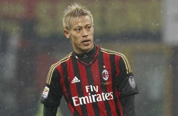 Honda: “Sono ancora al 50%, con Seedorf comunichiamo in inglese. Dobbiamo migliorare nel gioco”