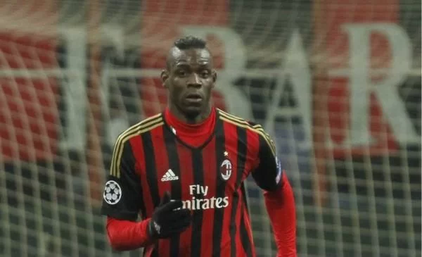 Aereo malese scomparso: “Due viaggiatori sospetti sembravano Balotelli”
