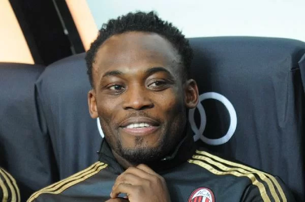 Essien, nessun allarme ebola: “Non ho alcun problema, domani sarò in campo per allenarmi”