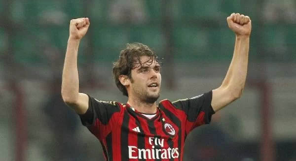 Arriva la capolista, Seedorf questa volta non ha dubbi: tocca a Poli