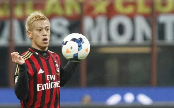 VIDEO/ Honda e il corner da dimenticare: ecco come lo calcia