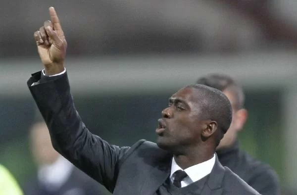 La guerra infinita: Seedorf vuole un risarcimento per danni morali e d’immagine