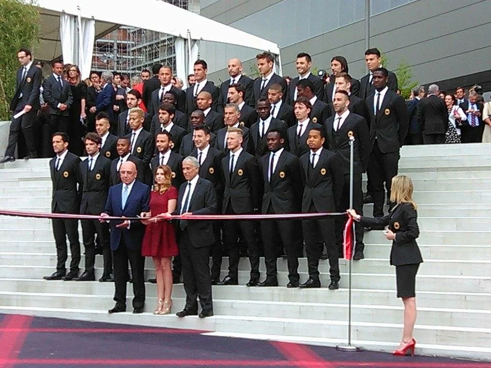 SM RELIVE/ <i>Casa Milan</i>, Galliani: “Barbara, complimenti”. Lady B.: “Che emozione”. Applausi per Seedorf, poi chiusura con il <i>botto</i>