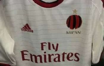 UFFICIALE/ Il logo di <i>Casa Milan</i> sarà solo sulla seconda maglia 2014/2015, la precisazione del club