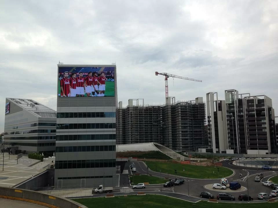 SM PHOTOGALLERY/ <i>Casa Milan</i> vista dalla torre di FieraMilanoCity