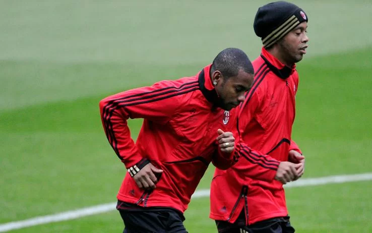 Ritiro Ronaldinho, i messaggi social degli ex compagni di squadra