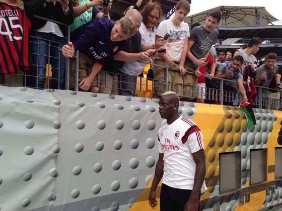 FOTO/ Pittsburgh, allenamento a porte aperte: entusiasmo per Balotelli
