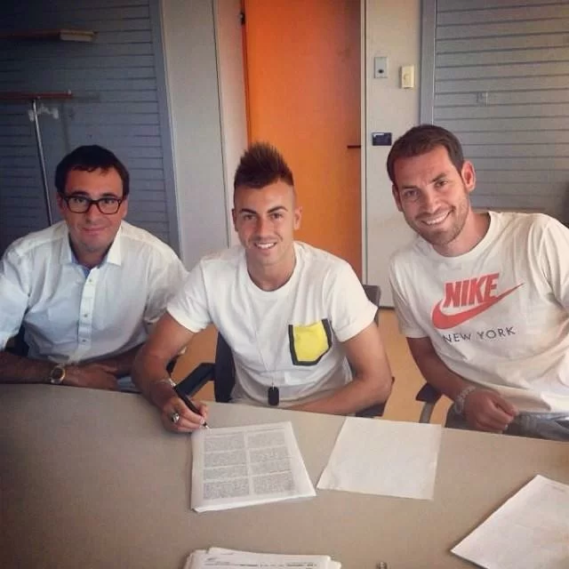 FOTO/ El Shaarawy firma il rinnovo con lo sponsor Nike