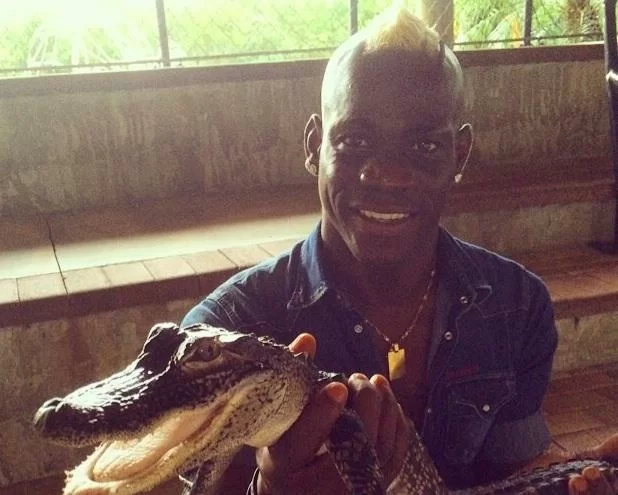 Balotelli sorridente a Miami prova a dimenticare le polemiche che gli ruotano intorno