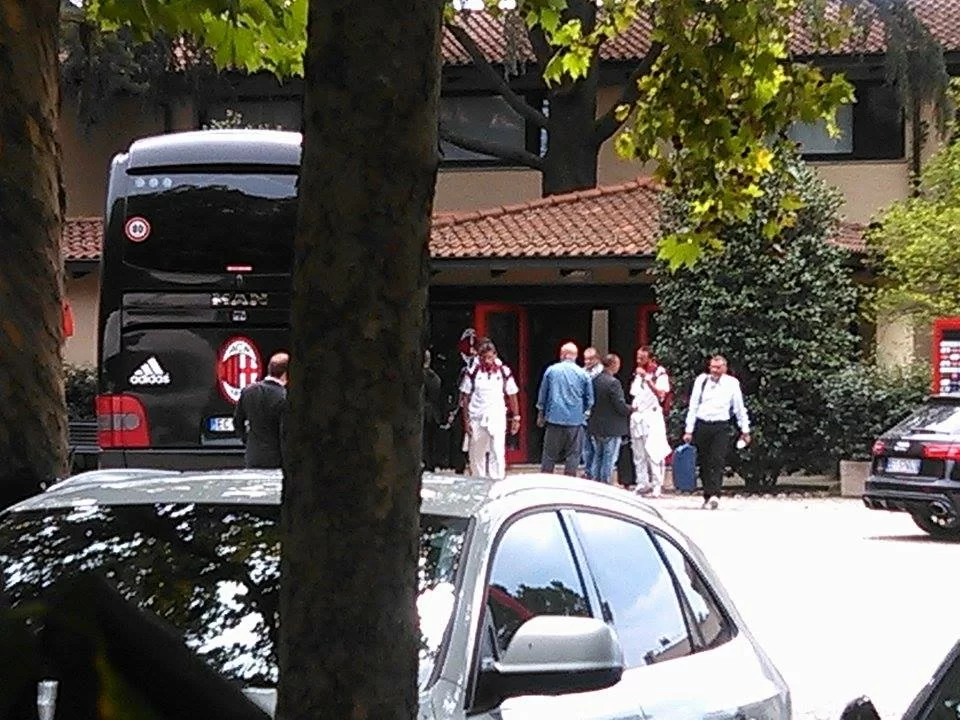 SM VIDEO/ La comitiva rossonera salpa alla volta degli <i>States</i>