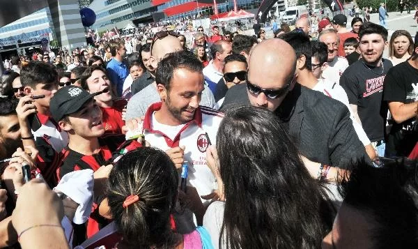 Pazzini: “Siamo pronti a ripartire, abbiamo tanta voglia di rifarci”