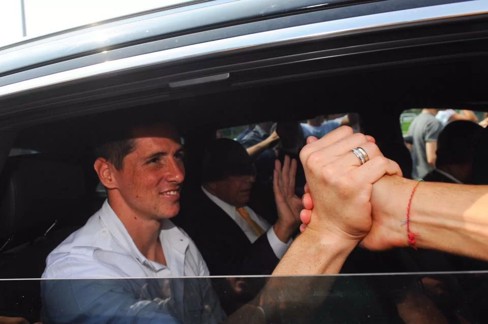 Cech saluta Torres: “Fai 50 gol a Milan e poi torna”