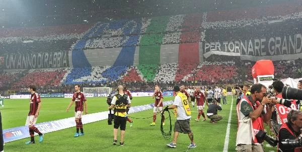 <i>Gazzetta</i>, i tifosi rossoneri dopo Milan-Juve: “Loro sono più forti, ma non demoralizziamoci”
