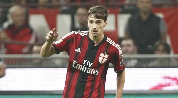 <i>Casa Milan</i>, De Sciglio: “Il mio recupero va meglio, anche se…”
