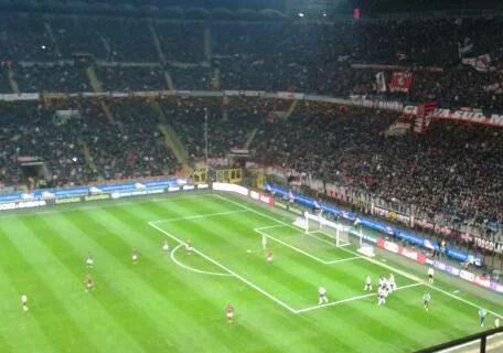 Si chiude la stagione del Milan a San Siro: numeri da desolazione