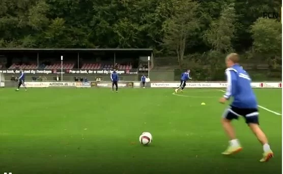 VIDEO – Bendtner, ecco la prodezza che ha fatto il giro del web…