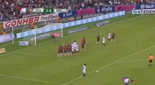 Acmilan.com: Ronaldinho, il brasiliano di gran classe che segna nel mese più freddo dell’anno