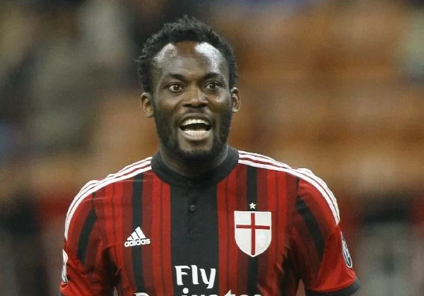 L’agente di Essien: “E’ felice al Milan, ma non credo rinnoverà”