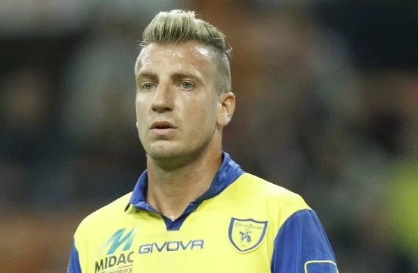 CALCIOMERCATO/ Un ex attaccante rifiuta il Parma: c’è il Genoa
