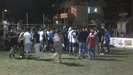 SANZIONE CHOC – Calciatore condannato a 8 mesi di reclusione: ecco perchè