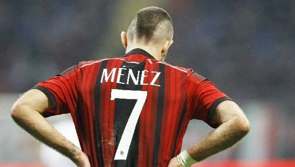 <i>Tuttosport</i>, Inzaghi sceglie Menez: al <i>falso nueve</i> il compito di cancellare i fischi