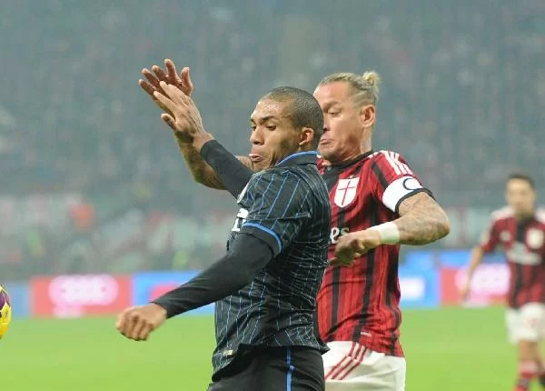 <i>Tuttosport</i>: tra un mese c’è il derby, che differenza tra Milan ed Inter
