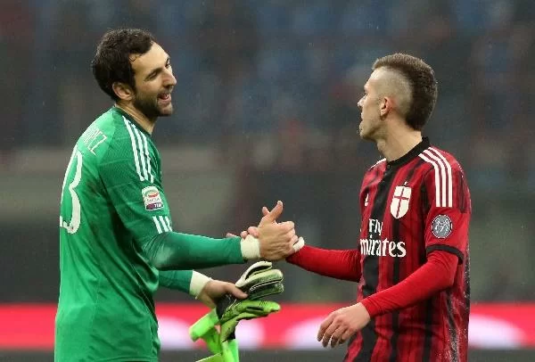 <i>GaSport</i>, genio Menez & muro Lopez: il Milan ritrova il sorriso