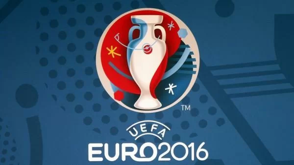FOTO – Ecco “Beau Jeu”, il pallone di Euro 2016!