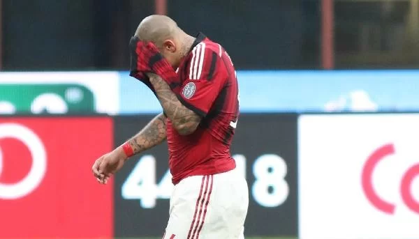 Capitolo De Jong, per restare chiede chiarezza e un triennale