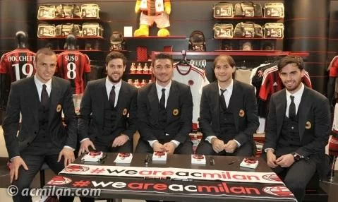 FOTO/ I nuovi acquisti rossoneri al <i>meet&greet</i> a <i>Casa Milan</i>