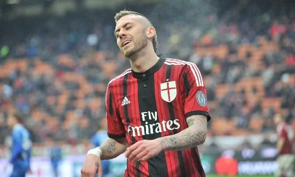 UFFICIALE/ Intervento chirurgico per Menez, stop di 20 giorni