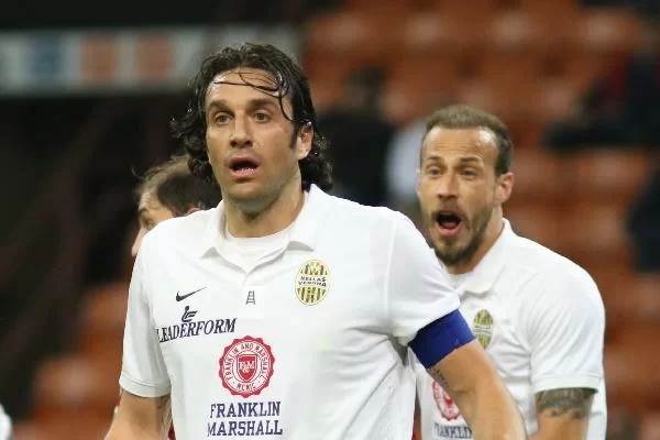 Toni a fine primo tempo: “C’era un rigore su di me”