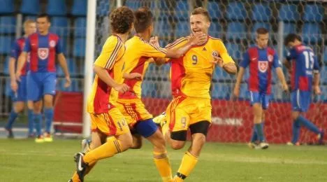 L’accusa del calciatore rumeno: “Umiliato dallo staff della Nazionale”