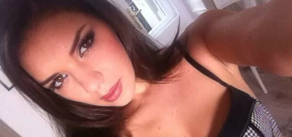 La promessa della pornostar russa ad un attaccante: “Se segni almeno 5 gol…”