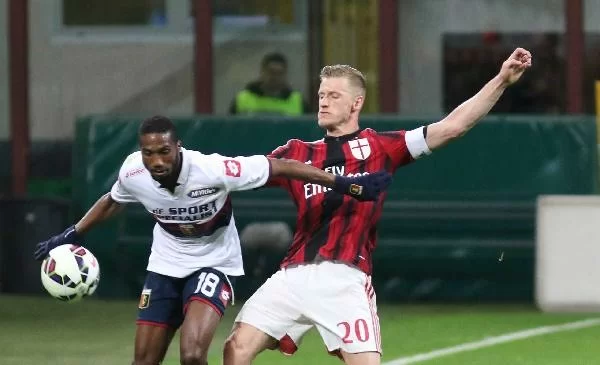 Il Genoa soccombe alla Lazio e perde la testa: Cissokho e Pandev espulsi, saltano il Milan