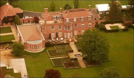 FOTO – Le 10 case da sogno dei campioni del calcio