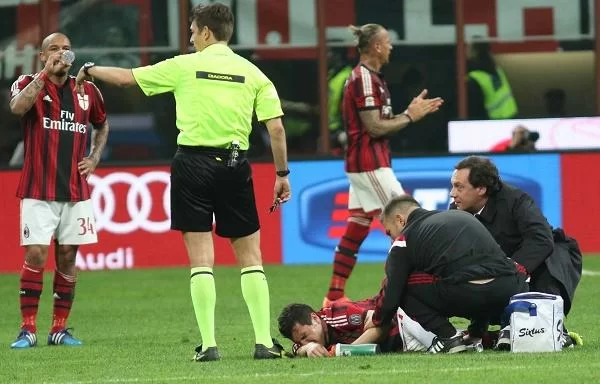 Scontro Mesbah-Destro: trauma al ginocchio sinistro del rossonero