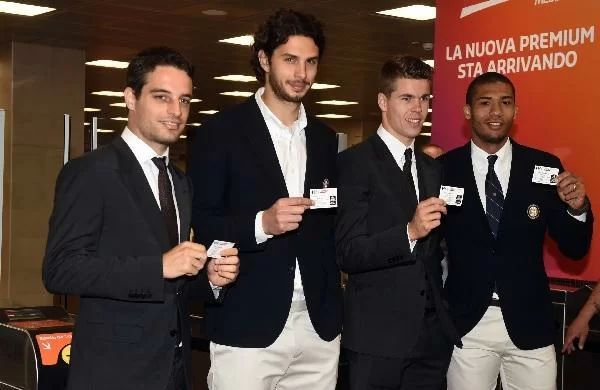 SM PHOTOGALLERY/ Bonaventura e Van Ginkel all’inaugurazione della metro M5 San Siro